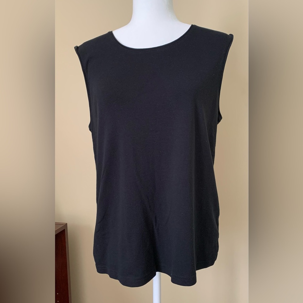 🛍🛍 BOGO!!! 🛍🛍 EUC Tank: Sleeveless, Jewel Neck, Croft and Barrow